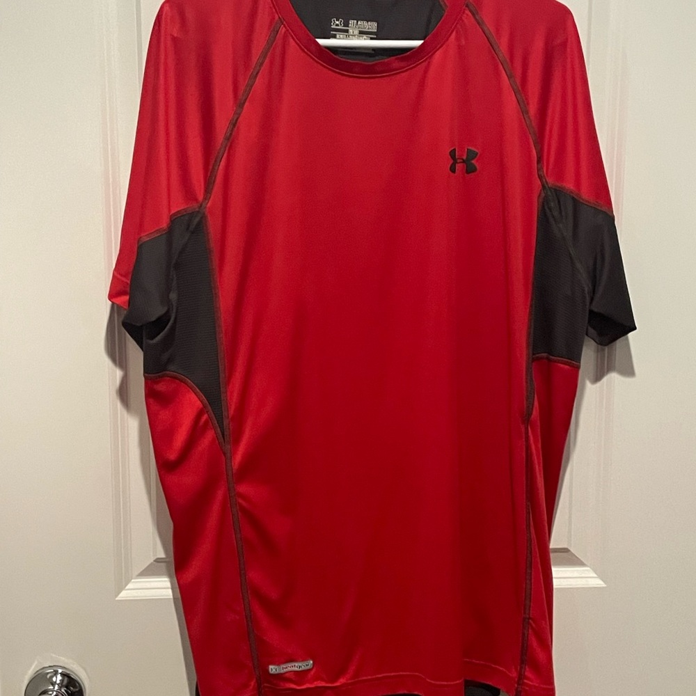 Men’s under armor fitted T-shirt preowned red 3X